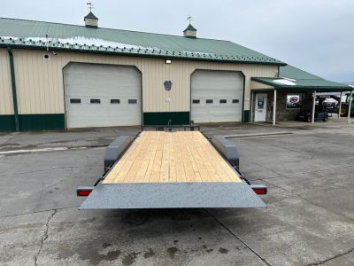 New PJ Trailers 20' Hydraulic Quick Tilt (TH)