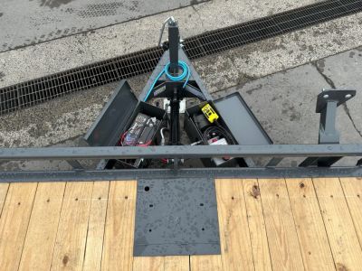 New PJ Trailers 20' Hydraulic Quick Tilt (TH)