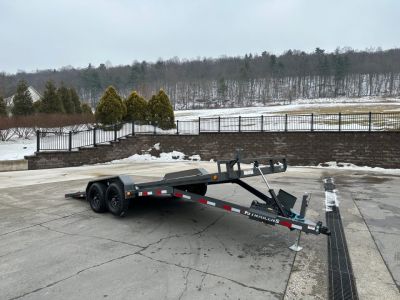 New PJ Trailers 20' Hydraulic Quick Tilt (TH)
