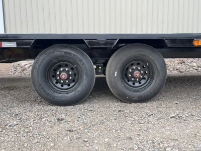 New 2026 25' 16k PJ Gooseneck Flatbed Trailer