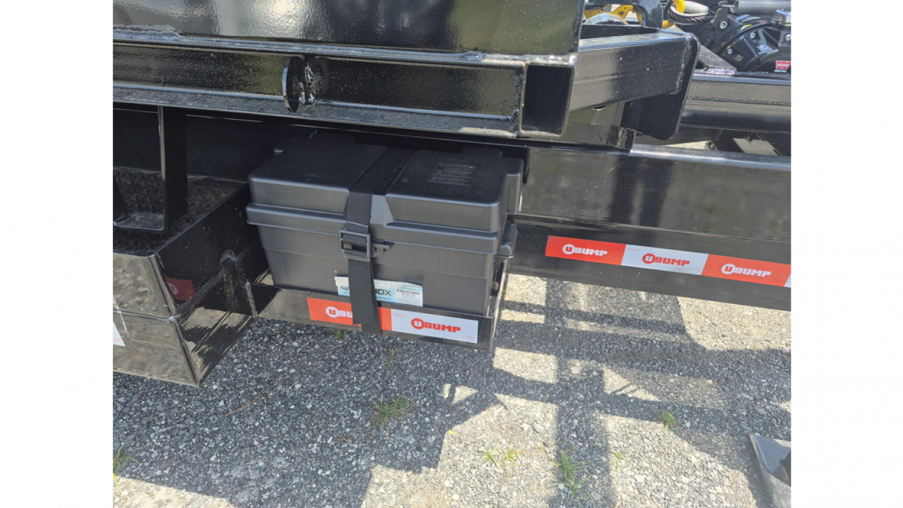 New 2026 U-Dump Trailer Gooseneck Roll off 7K w/Electric Brake Axles & a 15K Industrial Winch with 14 Ply Tires with 2 12 Yard Roll Off Containers Roll Off