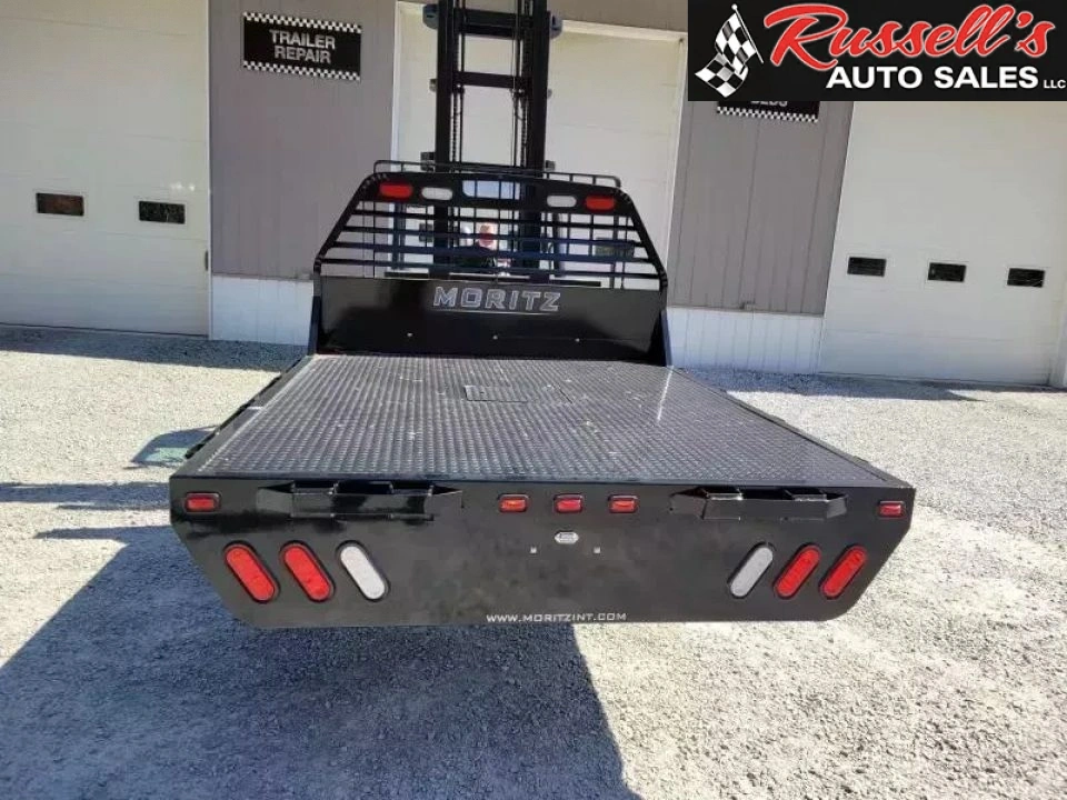New Moritz International TB7 -86 SRW 8.5' Flatbed