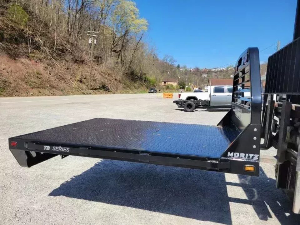 New Moritz International TB7-86 SRW 8.5' Flatbed