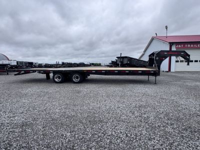 New 2026 MAXX-D 32' YDX Hydraulic Dovetail Gooseneck Equipment Trailer