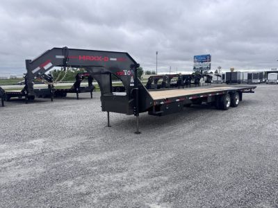 New 2026 MAXX-D 32' YDX Hydraulic Dovetail Gooseneck Equipment Trailer