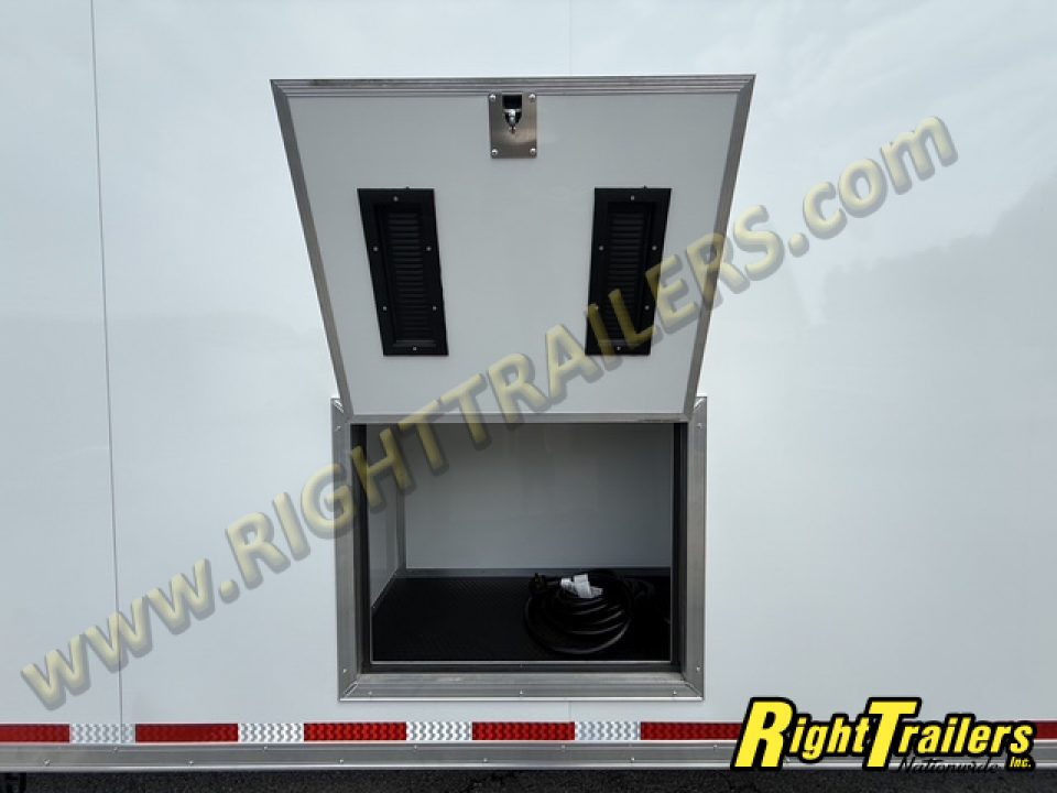 New 2026 8.5x48 Vintage Sportsman Living Quarters Trailer