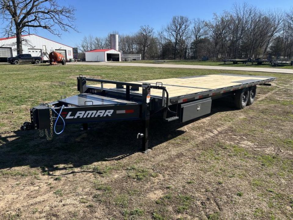 2025 Lamar photo 2