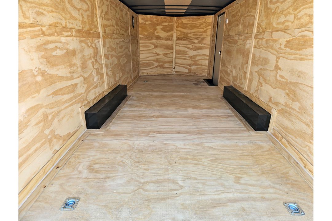 New 2026 Rock Solid Cargo 8.5X20 TANDEM 10K CARGO W/.080 SCREWLESS EXTERIOR 6'6" HEIGHT BLACKOUT TRIM & RAMP DOOR *HAIL DISCOUNT*