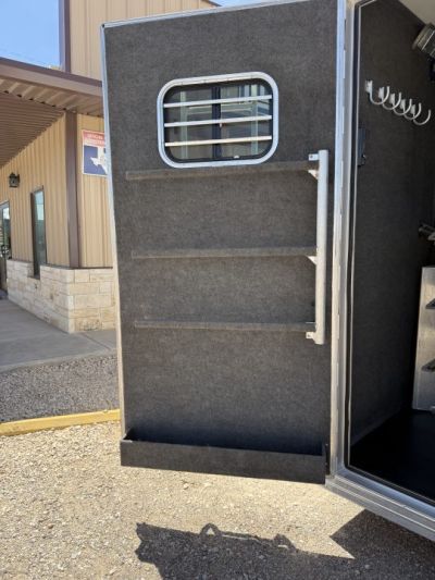 Used 2007 Bloomer THE EVOLUTION Horse Trailer