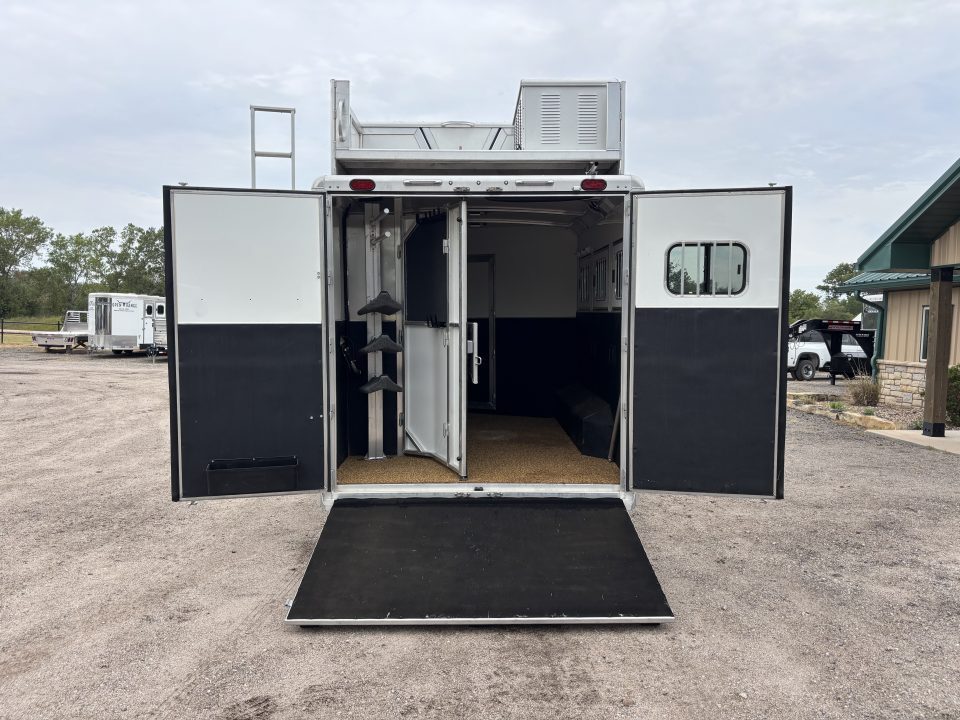 Used 2024 Cimarron Trailers Norstar 3H LQ Horse Trailer