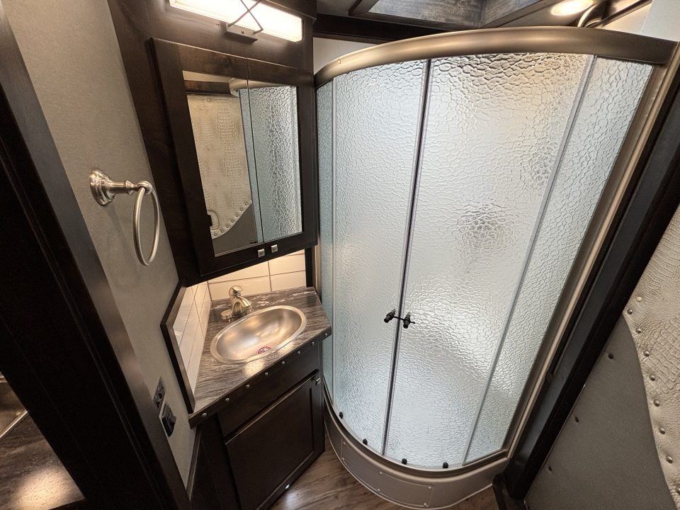Used 2024 Cimarron Trailers Norstar 3H LQ Horse Trailer