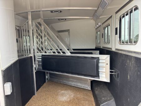 Used 2024 Cimarron Trailers Norstar 3H LQ Horse Trailer