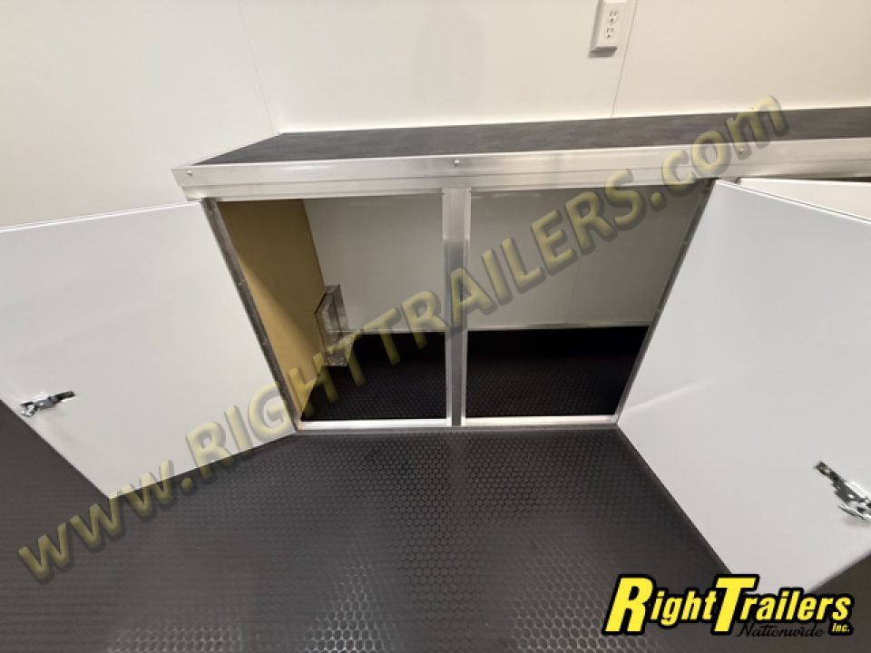 New 2026 8.5x50 Vintage Sportsman Elite Living Quarters Trailer