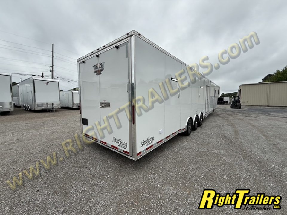 New 2026 8.5x50 Vintage Sportsman Elite Living Quarters Trailer