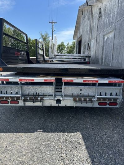New 2025 Triumph Trailers GHDEF1-TA102X20+5-12K Deckover Trailer