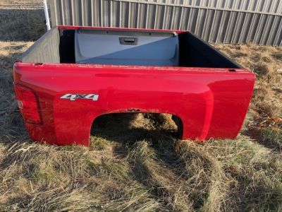 New 2011 Pickup Box 2008 -2014 Chevy 6.5ft SRW Pickup Bed Red