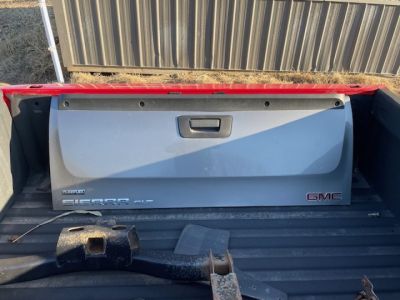 New 2011 Pickup Box 2008 -2014 Chevy 6.5ft SRW Pickup Bed Red
