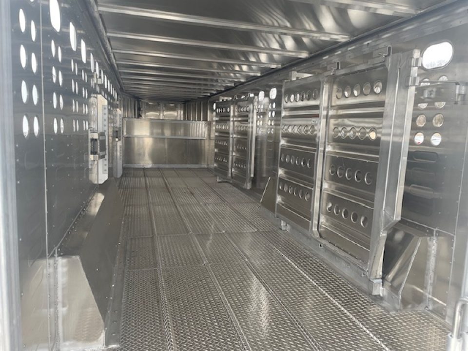 New 2027 Merritt Cattle Baron 32ft x 8ft Triple 8k axles Aluminum Livestock trailer Stock / Stock Combo Trailer