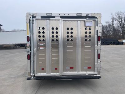 New 2027 Merritt Cattle Baron 32ft x 8ft Triple 8k axles Aluminum Livestock trailer Stock / Stock Combo Trailer
