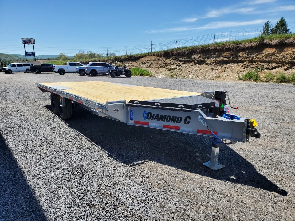 New 2026 Diamond C Trailers DEC207 / 102"X20' / 15500 GVWR