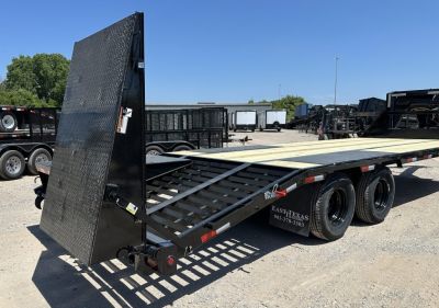 New 2026 East Texas Trailers 25' Tandem Dual Gooseneck Pierce Frame Macho Dove Tail Equipment Trailer