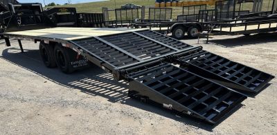 New 2026 East Texas Trailers 25' Tandem Dual Gooseneck Pierce Frame Macho Dove Tail Equipment Trailer