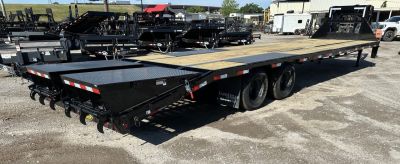 New 2026 East Texas Trailers 32' Tandem Dual Gooseneck Pierce Frame Macho Dove Tail Equipment Trailer