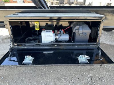 New 2026 East Texas Trailers 25' Tandem Dual Gooseneck Full Tilt Equipment Trailer