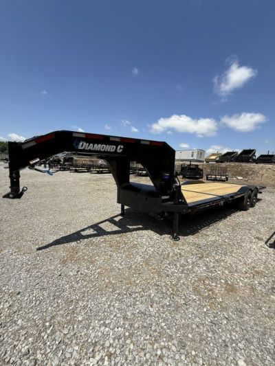 New 2026 Diamond C HXD 210 24’ Gooseneck Equipment Trailer, 23k GVWR, HYDRAULIC JACKS, 102” WIDE, DRIVE OVER FENDERS, 17.5 18 PLY TIRES