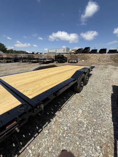 New 2026 Diamond C HXD 210 24’ Gooseneck Equipment Trailer, 23k GVWR, HYDRAULIC JACKS, 102” WIDE, DRIVE OVER FENDERS, 17.5 18 PLY TIRES