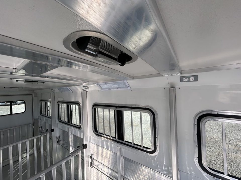 New 2026 Cimarron Showstar 307 Bumperpull Pen System