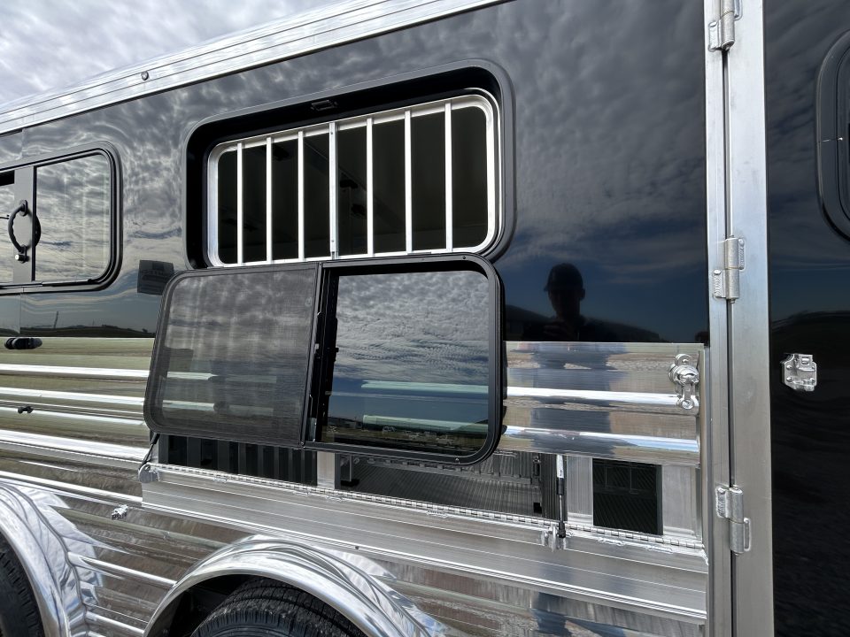 New 2027 Cimarron Showstar 570