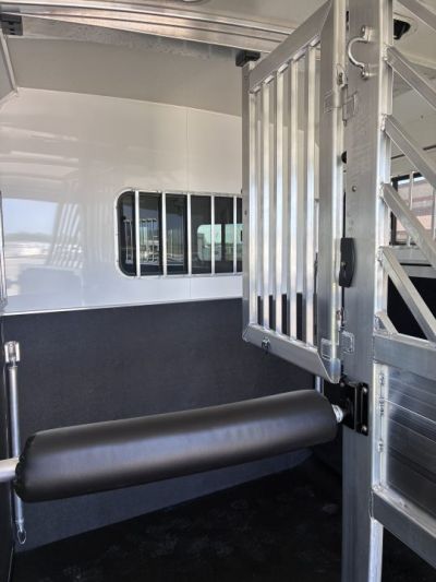 New 2027 Cimarron Trailers 2H Straight Load BP Horse Trailer