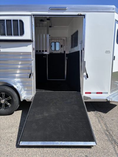 New 2027 Cimarron Trailers 2H Straight Load BP Horse Trailer