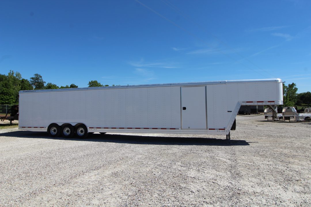 2016 Featherlite 4941-0040