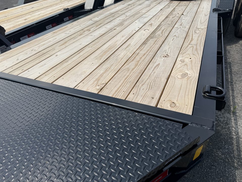 New 2026 Liberty LE16K83X19+3B8 Equipment Trailer