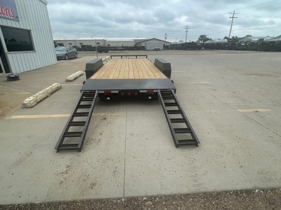 New 2026 PJ 20x83 Carhauler Trailer