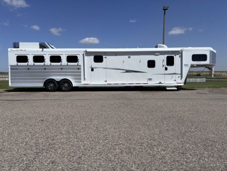 Used 2019 Trails West 5H LQ Horse Trailer