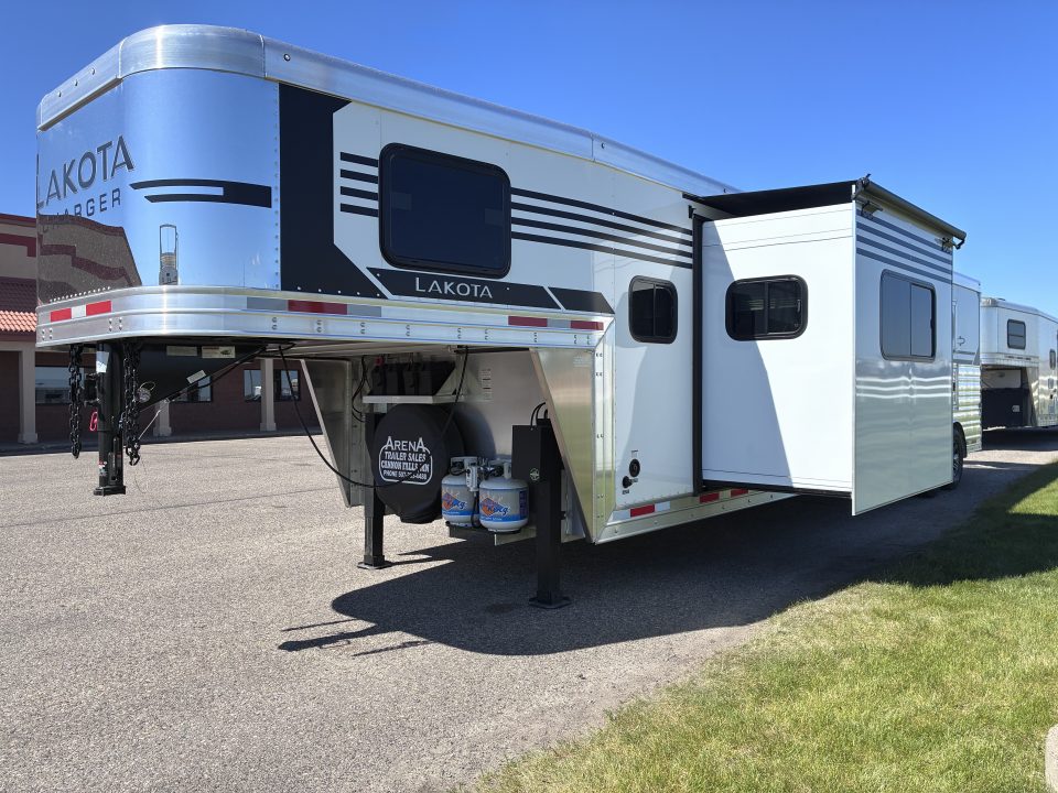 New 2027 Lakota 3H 13' LQ with Outdoor Kitchen Horse Trailer