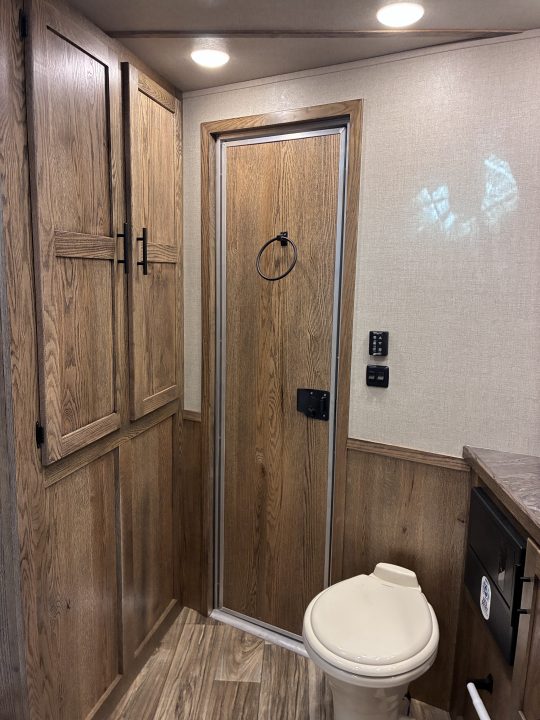 New 2027 Lakota 3H 13' LQ with Outdoor Kitchen Horse Trailer