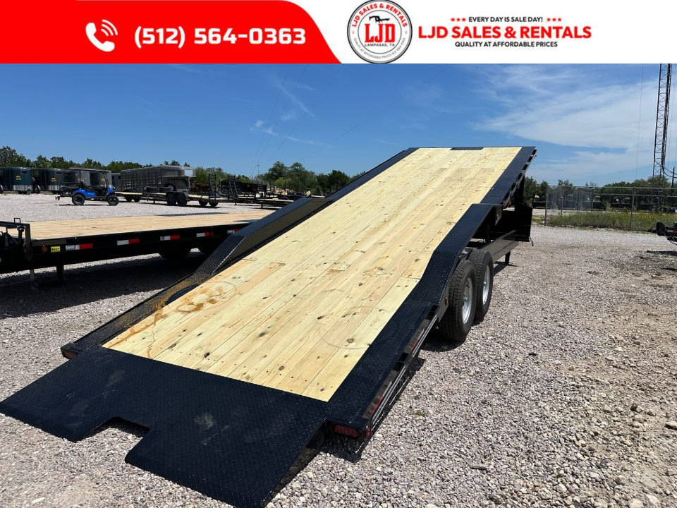 New 2027 East Texas - 26' Drive Over Fender Power Tilt Gooseneck Trailer