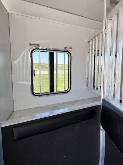 Used 2015 Bison Trailers 3H 10'LQ Horse Trailer