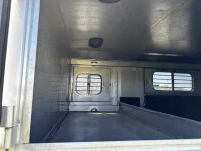 Used 2000 4-Star Trailers 2H Custom Stock Stalls BP Horse Trailer