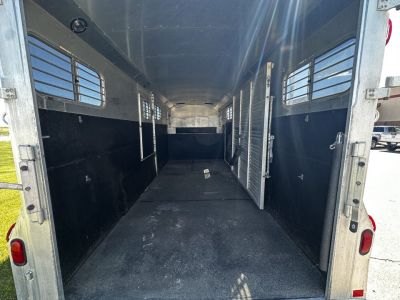 Used 2000 4-Star Trailers 2H Custom Stock Stalls BP Horse Trailer