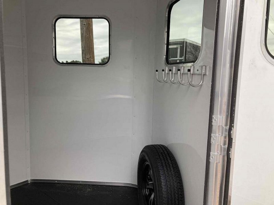 New 2027 Homesteader Trailer 214FB Horse Trailer