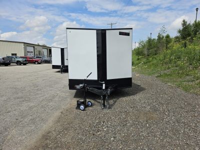 New 2027 Discovery Trailers Car Hauler ET 8.5x24 7k Enclosed Car Hauler #30763 Car / Racing Trailer