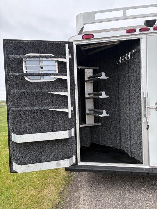 Used 2004 4-Star Trailers 3H 10'LQ Horse Trailer
