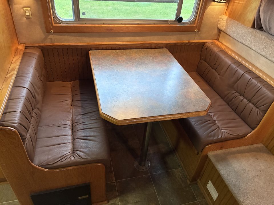 Used 2004 4-Star Trailers 3H 10'LQ Horse Trailer