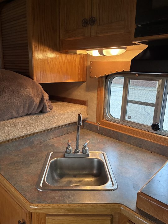 Used 2004 4-Star Trailers 3H 10'LQ Horse Trailer