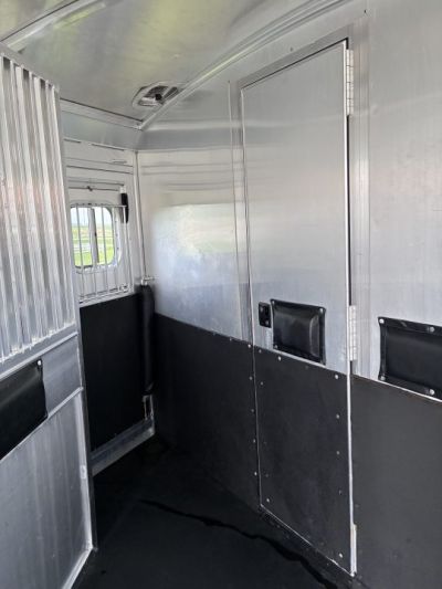 Used 2004 4-Star Trailers 3H 10'LQ Horse Trailer